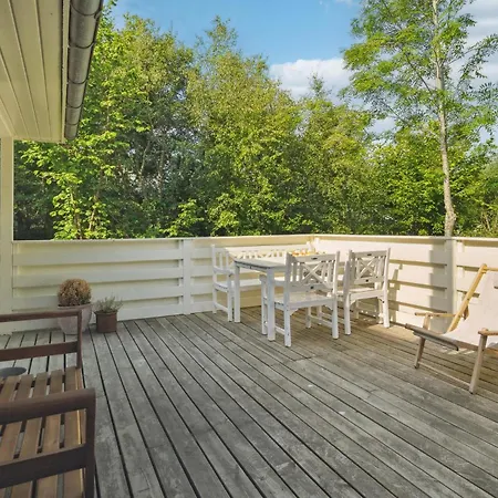 Holiday home 3 Bedroom Cozy In *