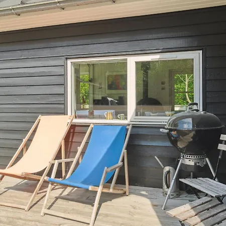 3 Bedroom Cozy In Grenå